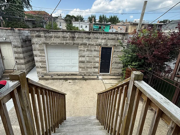 3052 W Lyndale St #2 — Photo 3