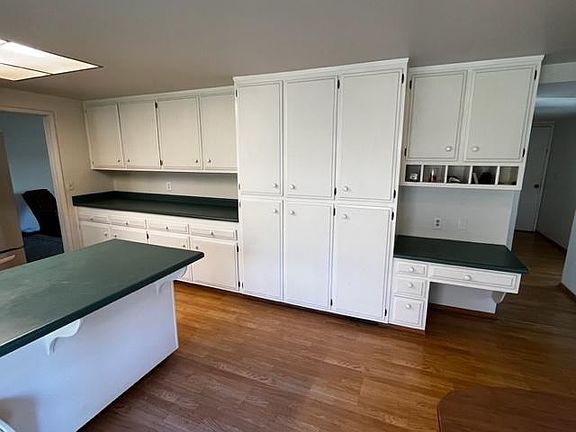 4th image of 877 Spinosa Dr