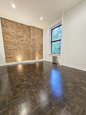 2nd image of 690 10th Ave APT 3R