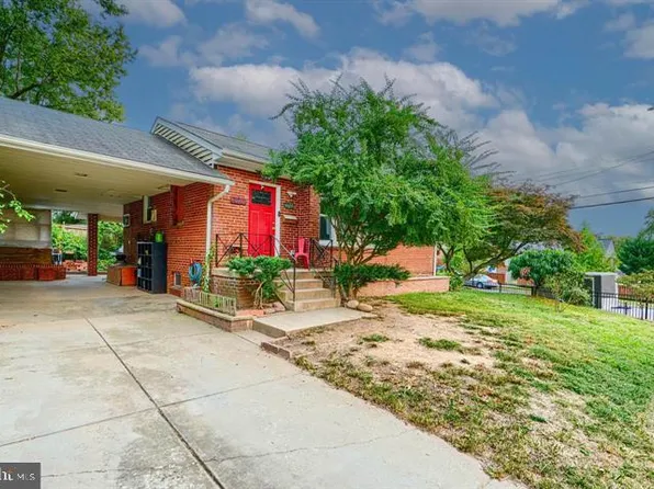 6716 Stockton Ln, Hyattsville, MD 20784
