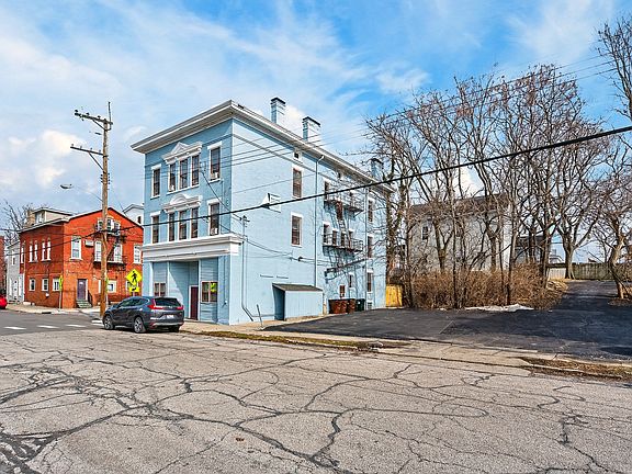 2nd image of 1801 Lincoln Ave APT 6