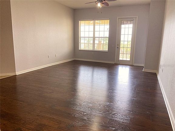 5th image of 5025 Shoreway Loop #406