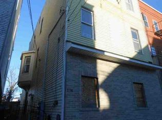 176 3rd St, Elizabeth, NJ 07206