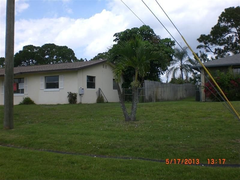 2nd image of 137 SE Todd Ave