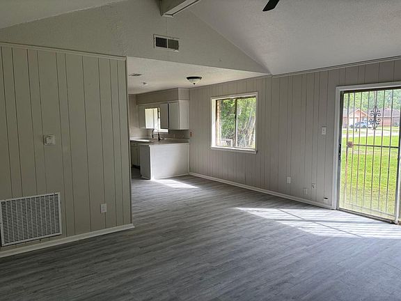 5th image of 5890 Helbig Rd