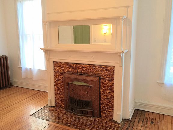 5th image of 9 Woodlawn Ave #2R