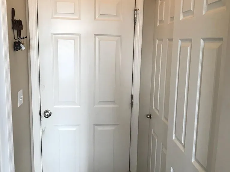 door to enter the garage