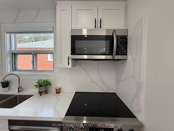 3rd image of 30 Japonica Rd