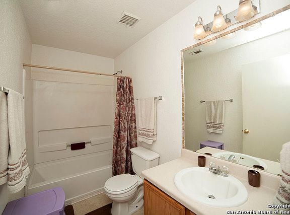 3rd image of 8546 Adams Hill Dr