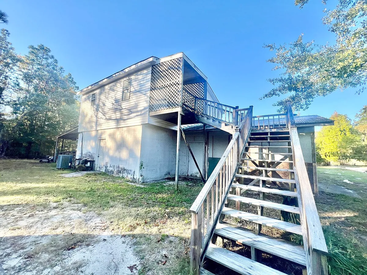 Building Photo - 141 Sidney Ln