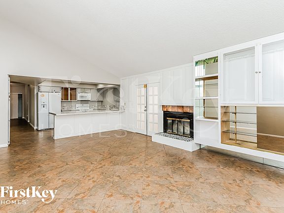 5th image of 984 E Eldorado Ln