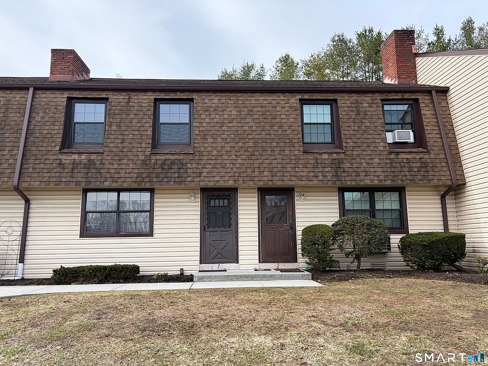 1st image of 7 Homestead Lane #7
