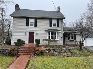 33 Leacock Rd, Ronks, PA 17562