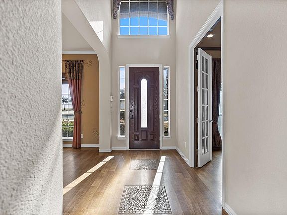 2nd image of 11390 Corsicana Dr