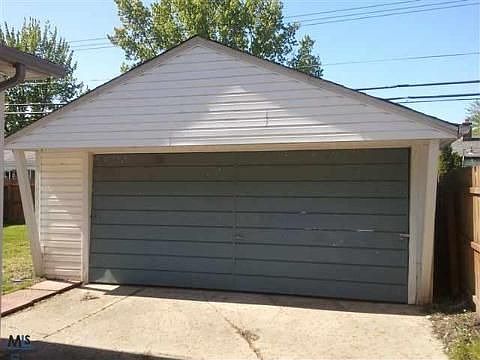 3rd image of 23206 Port St
