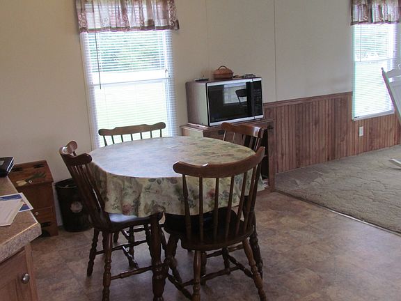 5th image of 255 Lake Acres Dr