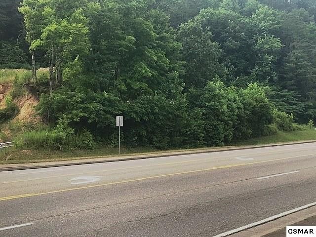 2nd image of 1389 Wears Valley Rd
