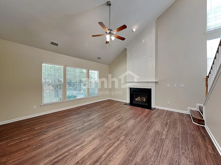 18306 Victoria Bay Dr — Photo 7