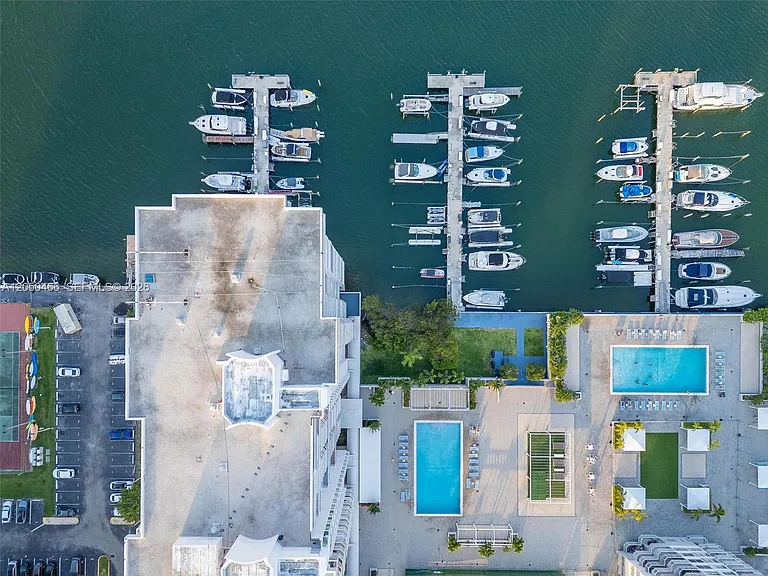 18081 Biscayne Blvd #1903 — Photo 49