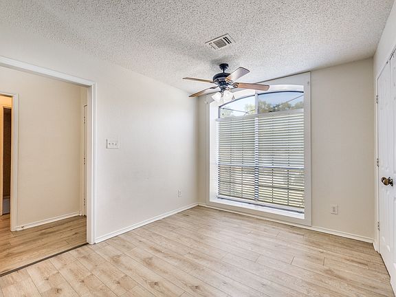 3rd image of 6105 Farmingdale Dr