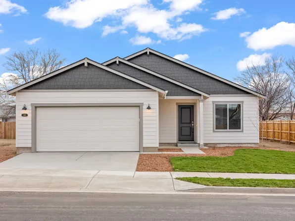 458 NW Birdie Ln #118, Madras, OR 97741