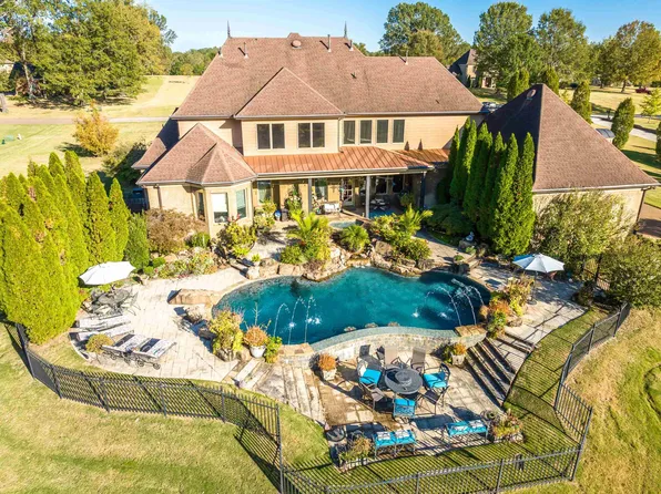 620 Whitehall Ct, Eads, TN 38028