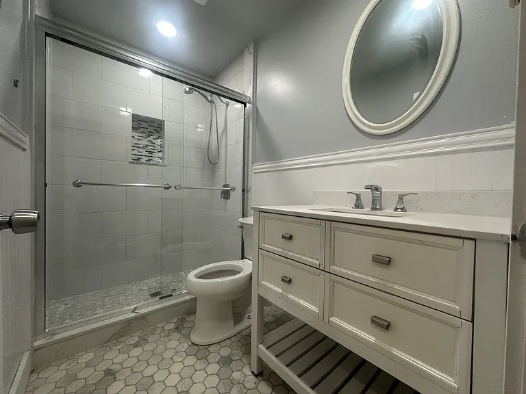83 Whittier Dr — Photo 5