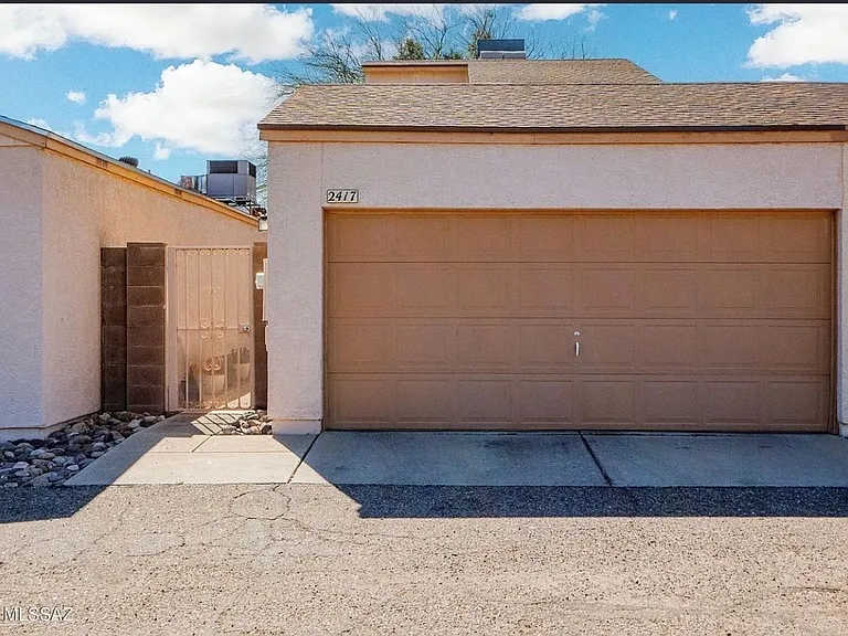 2417 N Palo Hacha Dr — Photo 15