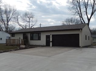 912 8th St S, Humboldt, IA 50548
