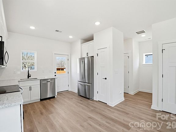 5th image of 214 Gribble Rd