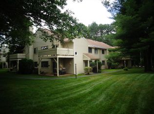 216 Grenadier Ct, Clifton Park, NY 12065