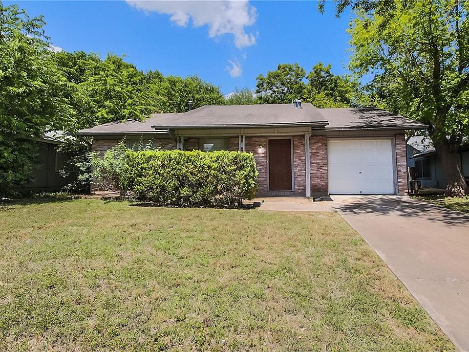 1st image of 2310 Rockridge Dr