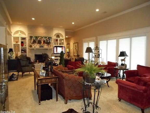5th image of 203 Long Island Dr