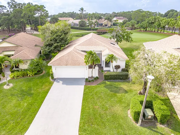 6878 Touchstone Circle, Palm Beach Gardens, FL 33418
