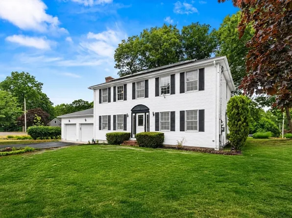 36 Ides Hill Ln, Attleboro, MA 02703
