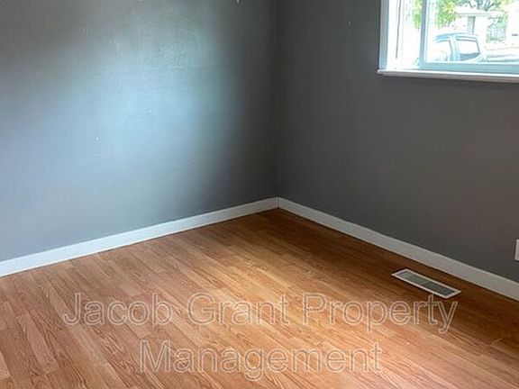5th image of 1024 Lovejoy St