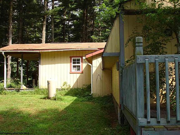 2nd image of 77 Dogwood St