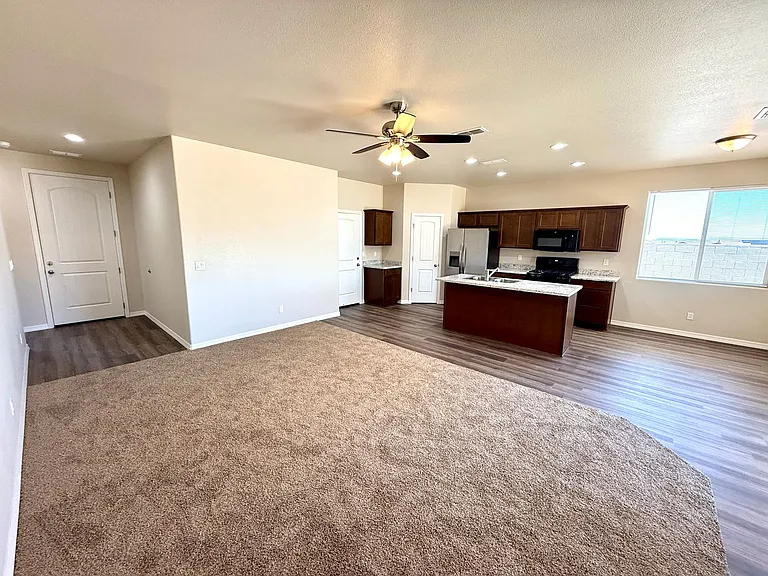 3572 Charleston Loop — Photo 5