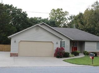 8 Drew Ln, Bella Vista, AR 72714