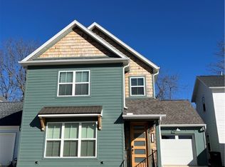 2717 N Gulley Grove Cir, Fayetteville, AR 72703