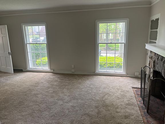 5th image of 1031 Pennfield Rd