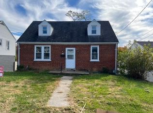 323 Thompson St, Staunton, VA 24401