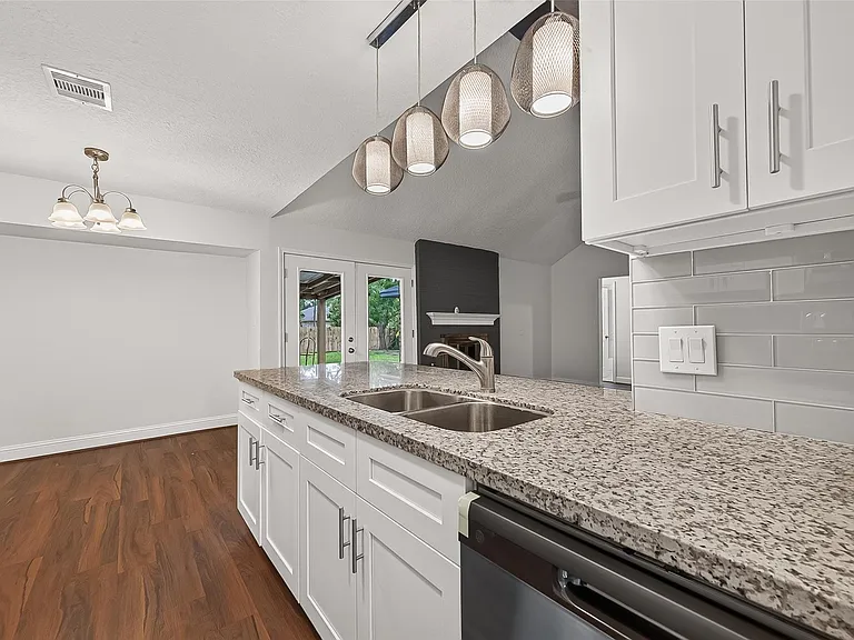 509 Southern Oaks Dr — Photo 11