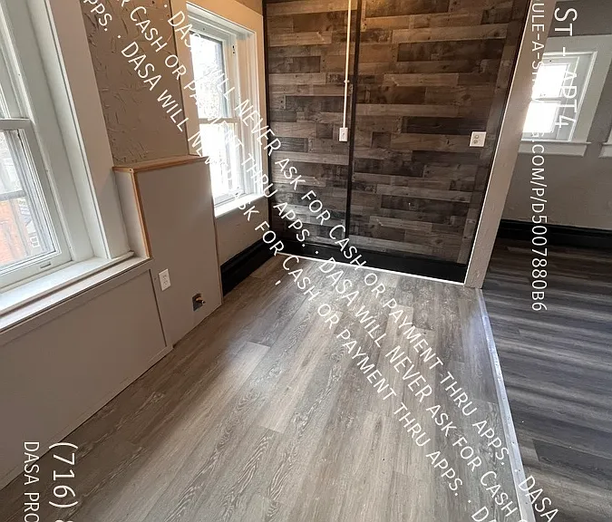 33 Allen St #4 — Photo 5