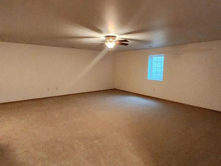 1329 Pinecrest Ln — Photo 14