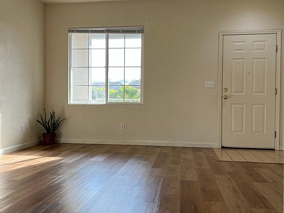 3rd image of 7798 Neyland Way