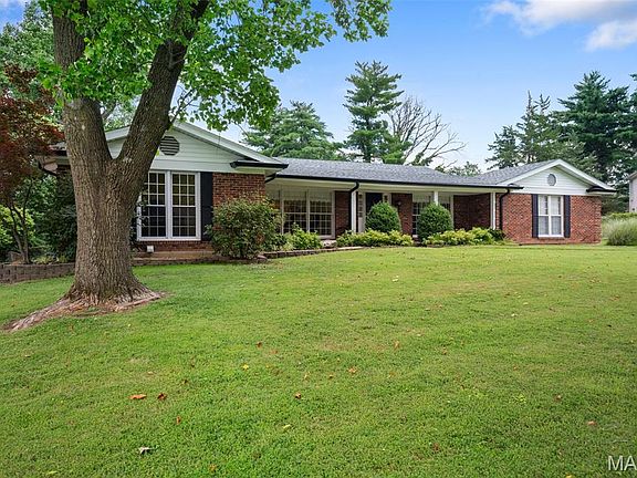 2nd image of 312 Diplomat Ln