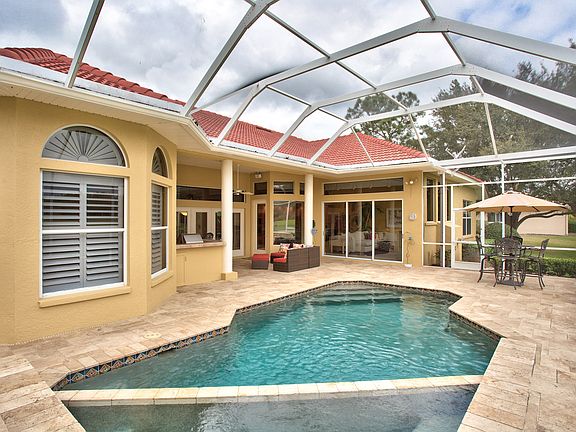 3rd image of 8928 Magnolia Chase Cir