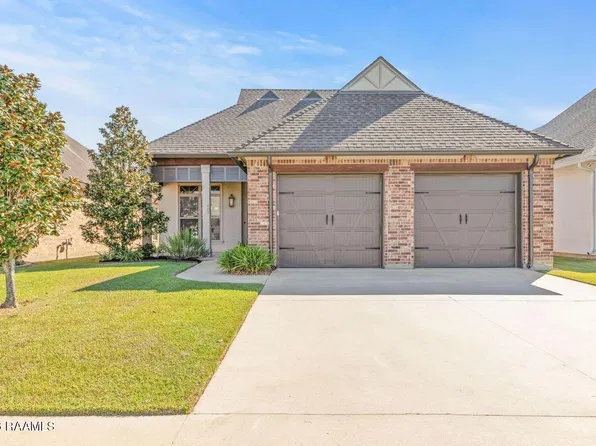 605 Channel Dr, Broussard, LA 70518