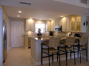 5th image of 1202 Edington Pl APT B203